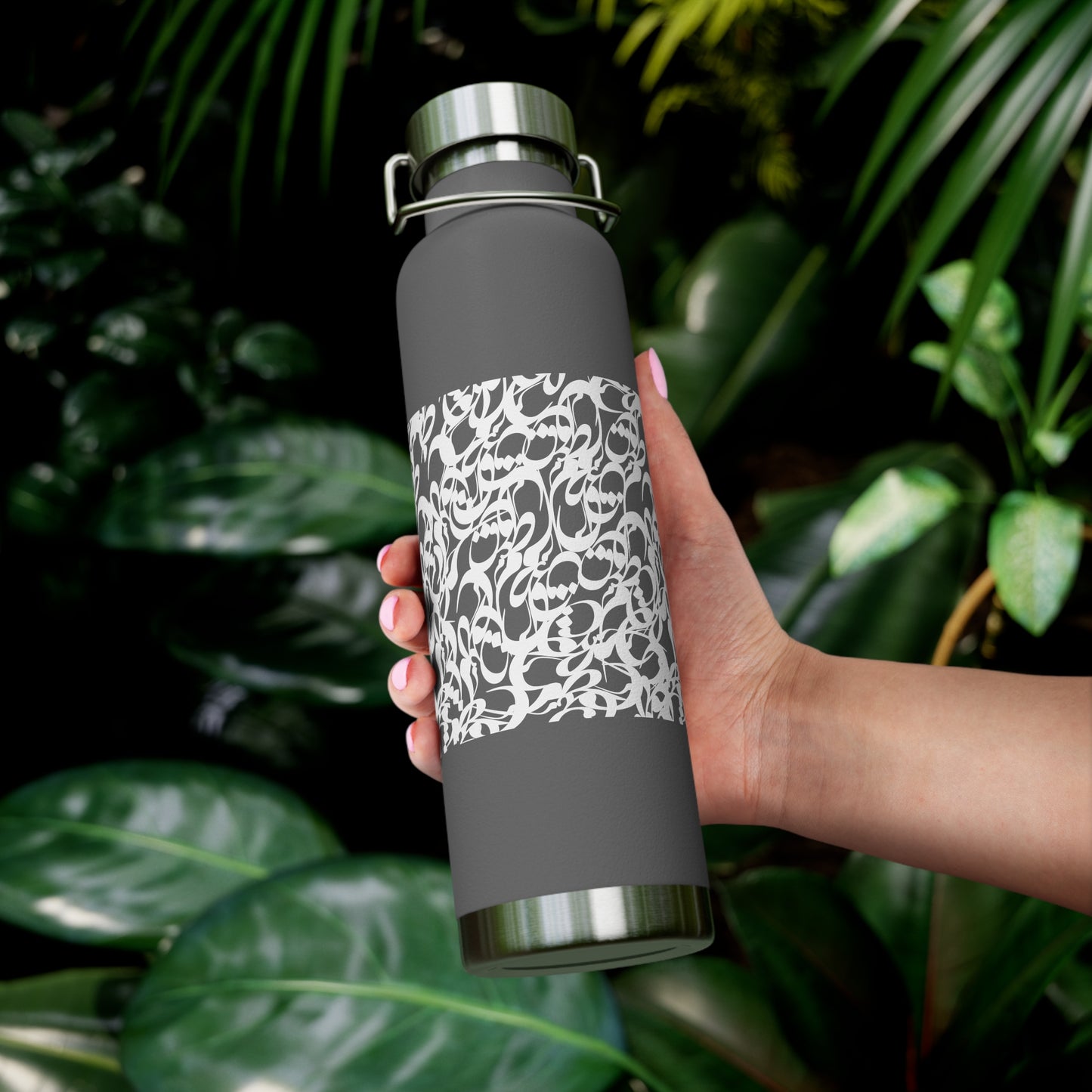 22oz Vacuum Insulated Stainless Steel Bottle with Persian Calligraphy Design - Double Wall, BPA Free, Spill-Proof, Scratch & Fade Resistant