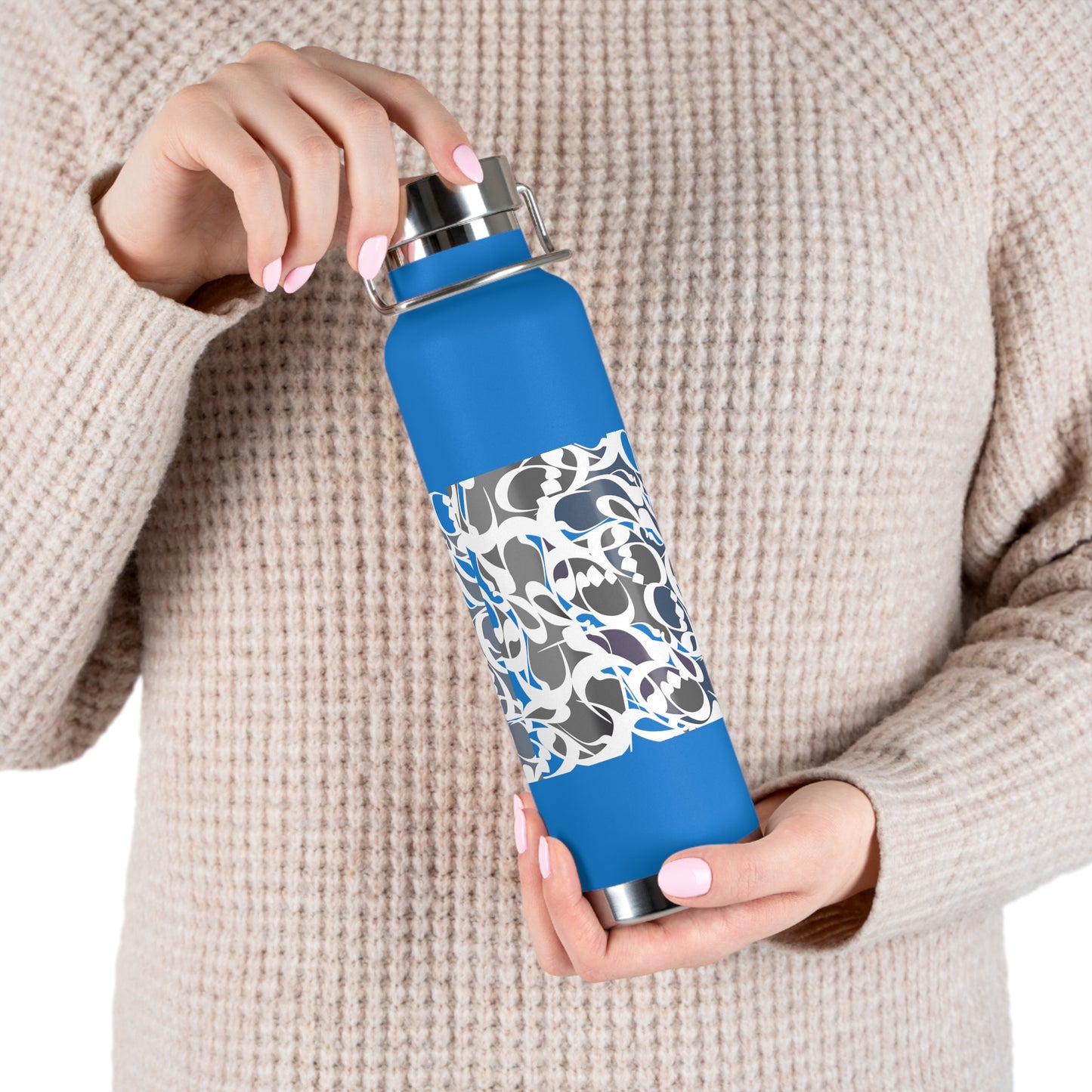 22oz Vacuum Insulated Stainless Steel Bottle with Persian Calligraphy Design - Double Wall, BPA Free, Spill-Proof, Scratch & Fade Resistant